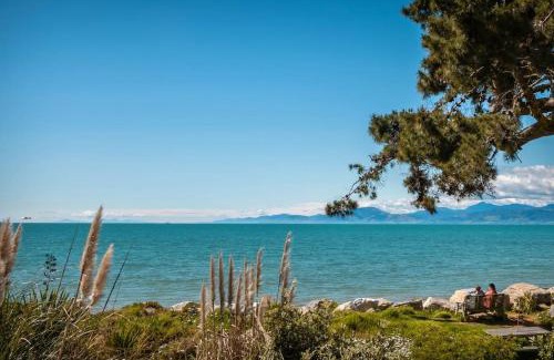 Ruby Bay House | Spectacular Ocean View at Ruby Bay