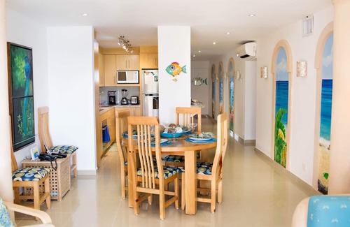Zona Hotelera Norte Condo | Spectacular oceanfront condo! Large 3BR/3BA Miramar 302. Snorkeling paradise!