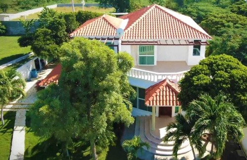 Azua Villa | "Spectacular Oceanfront Villa with Pool Paradise 6 Bedrooms 6 Baths - Sleeps 20"