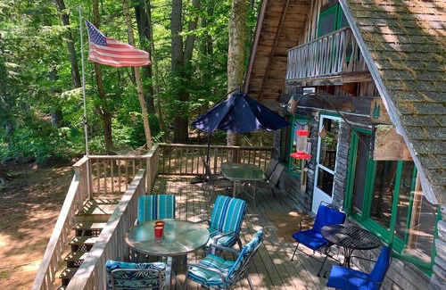 Wayne Cabin | Spectacular Private Lakefront Cabin on Maine's Wilson Pond