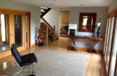 Copake Falls House | Spectacular Private Hilltop Contemporary Estate (Pool/Catamount/Bash Bish Fall)