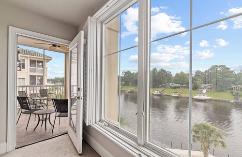 North Myrtle Beach Condo | Spectacular 3 Bedroom condo on Waterway in Barefoot Resort