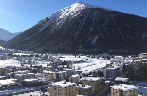 Meierhof Apartment | Spectacular View & Central Location in Davos