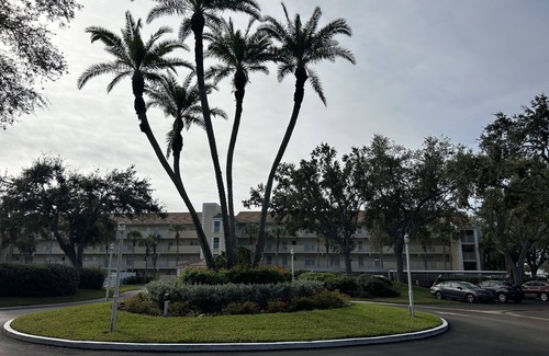 Plantation Condo | Spectacular views of the golf course & lake from 3rd floor lanai. Venice, FL.
