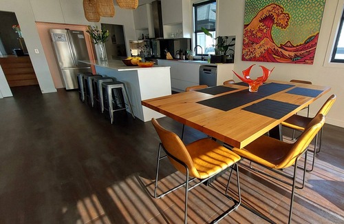 Woy Woy House | Spectacular waterfront home with private jetty