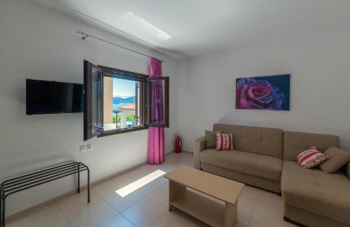 Agii Apostoli House | Spela House