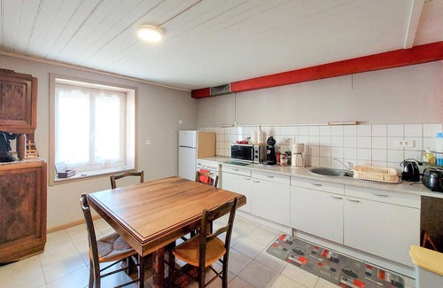 Chasnans House | Spend a relaxing vacation in this inviting cottage!