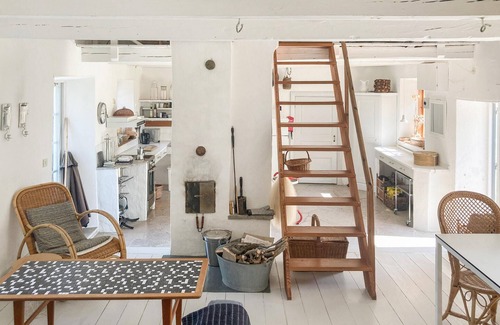 Hemse House | Spend a relaxing holiday in this holiday home with sauna.