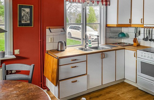 Rimbo House | Spend an active family vacation by the lake, Skedviken