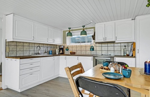 Allingabro House | Spend your holiday in this holiday home on Djursland, just a few metres from the beach.