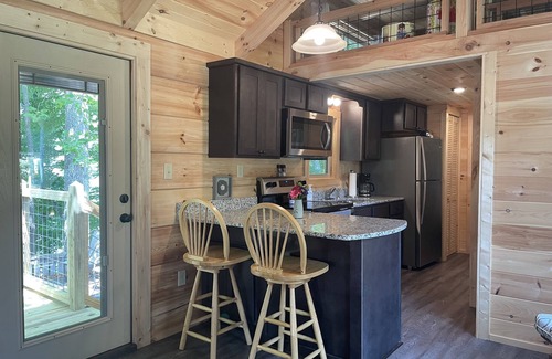 Butler Cabin | Spend Your Summer Days on Watauga Lake at Bear Cub Cabin