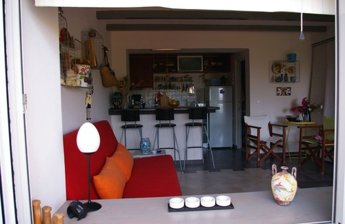 Spetses Apartment | Spetses Island charming sea and pinehill view studio