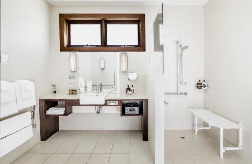 Shire of Warwick Resort | Spicers Peak Lodge