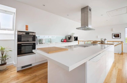 Caroy House | Spindrift by Interhome