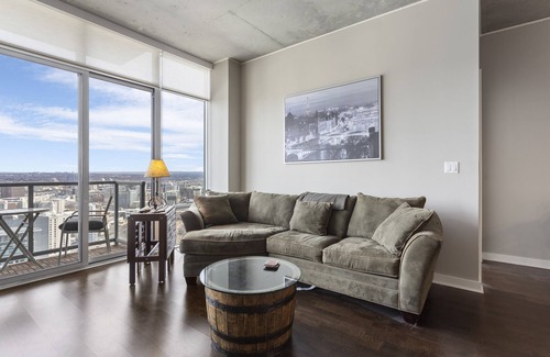 Downtown Denver Condo | Spire 3815 - Sky Club with Amazing Views