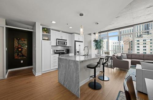 Downtown Denver House | Spire - Unit 1810