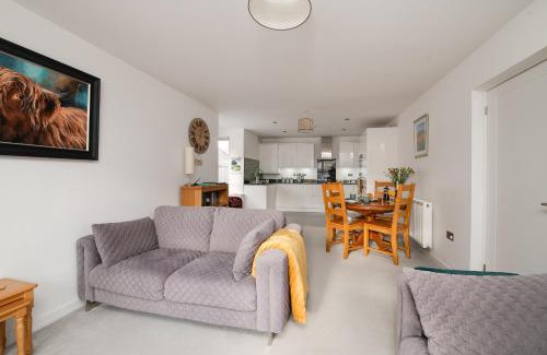 New Forest District Apartment | Spire View - New Forest Holiday Home