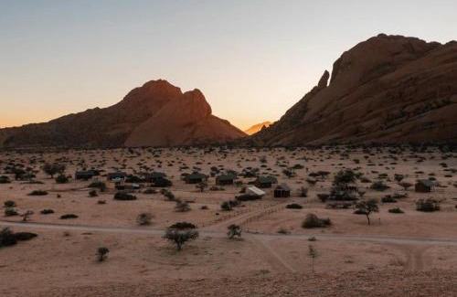 Usakos Apartment | Spitzkoppe Cabin Camp