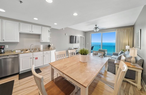 West Panama City Beach Condo | Splash 702 West, Direct Gulf Front! 2Br/2Ba