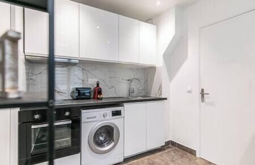 Montreuil Apartment | Splendid Appart Diderot 2 - Near Vincennes