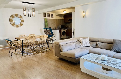 Dax Apartment | "Splendid Dax" beautiful T3 hyper center elevator and free parking