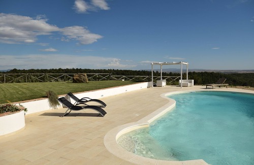 Tessennano Villa | Splendid historical residence in the Lazio Maremma