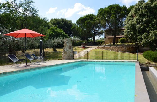 Gualdo Cattaneo Villa | Splendid private villa for 12 people with swimming pool and olive trees