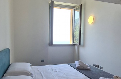 San Bernardino Apartment | ☆ Splendid Sea View and Relax ☆ Family / Couple HOMY 5 TERRE