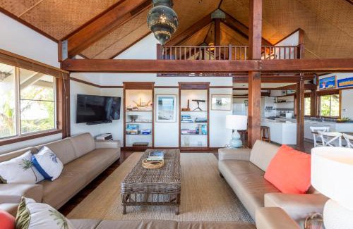 Angourie House | Spook's Point - oceanstays