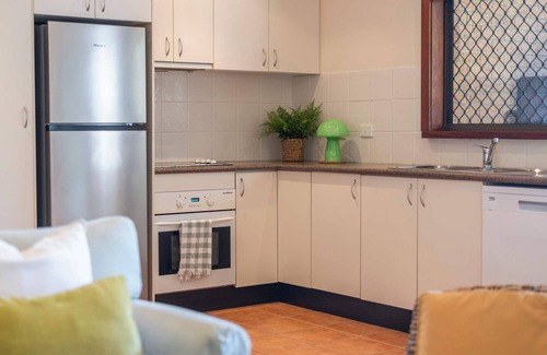 Angourie House | Spooky Beach Lodge - Oceanstays
