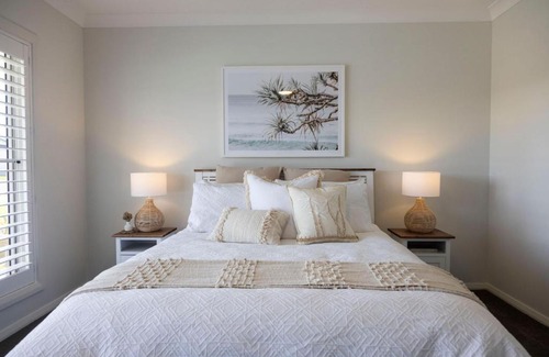 South West Rocks House | Spoondrift - 5 Mins Walk to Beach