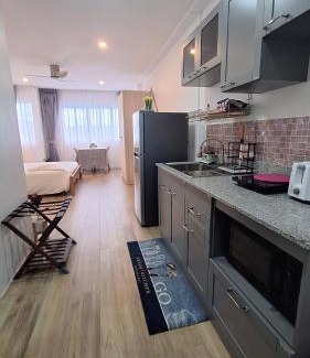 Nong Kae Apartment | Sport villa Hua Hin - Room 225, Studio room with pool view and Kitchenette