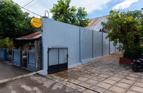 Kupang Hotel | SPOT ON 2063 Bethania Residence