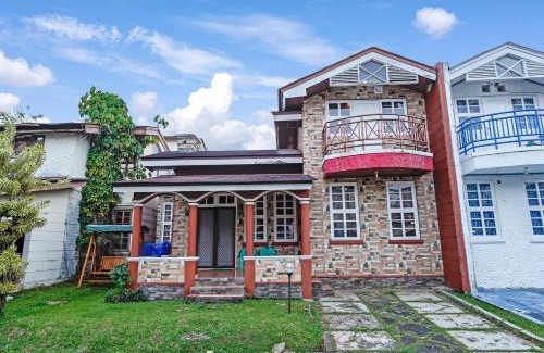 Cipanas Hotel | SPOT ON 91107 Villa Galaxy Resort