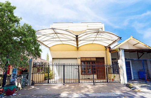 Siwalankerto Hotel | SPOT ON 91360 Swk 68 Syariah