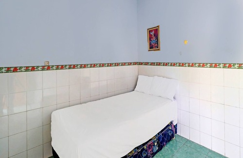 Negara Hotel | SPOT ON 92399 Hotel Sekar Jagat Near Pantai Baluk Rening