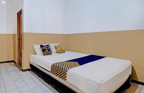 Ungaran Barat Hotel | SPOT ON 92983 Hotel Ayu
