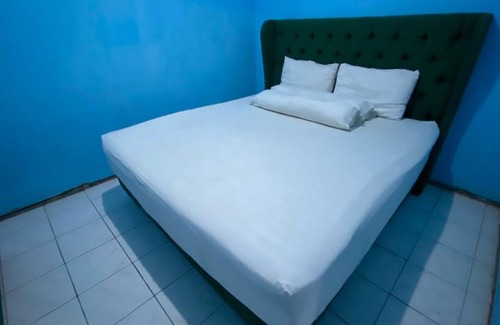 Kendal Hotel | SPOT ON 93832 Lies Kostel Syariah