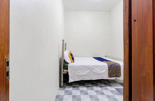 Kediri Hotel | SPOT ON 93967 Hasna Guest House Syariah