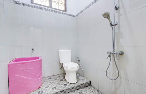 Depok Hotel | SPOT ON Podomoro Homestay