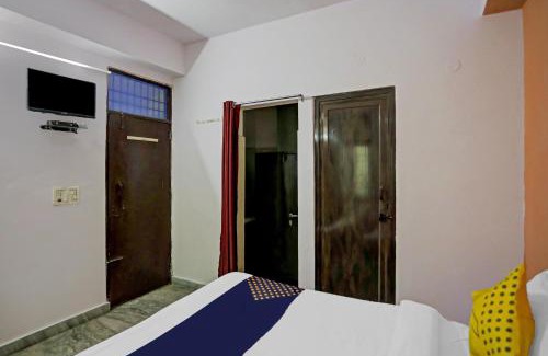 Sector 27 Hotel | SPOT ON Raj Hotel Vip Near Worlds Of Wonder