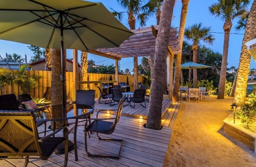 Winslow Reserve Apartment | Spotless Coastal Efficiency in Cocoa Beach! - Unit B