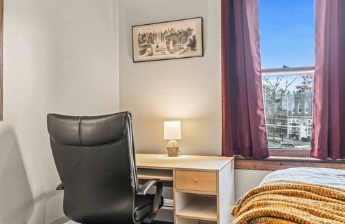 Swarthmore Apartment | Sprawling 3B/1B Swarthmore Gem w/Sunroom in Town Center w/Parking!
