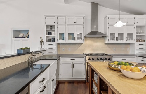 Montauk House | Sprawling Waterviews- Spacious Luxury Designer Home- Pool