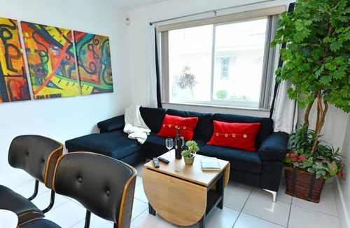 Coral Ridge Isles Apartment | Spring Break |1 Bed apartment | Beach 5min | Free Bikes