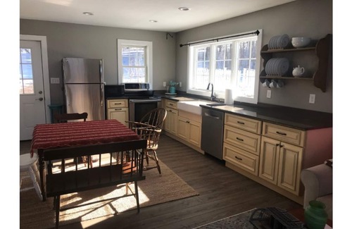 Town of New Scotland House | Spring Cottage at Moak's Bend Farm