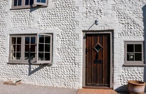 Ford House | Spring Cottage