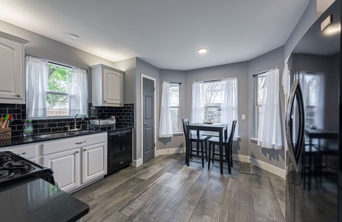 Pflugerville House | Spring Family Escape: Clean, Comfortable, Bright, and Perfect for Families
