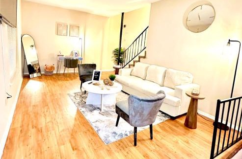 Fondren Apartment | Spring Getaway 5 minutes from Hospitals