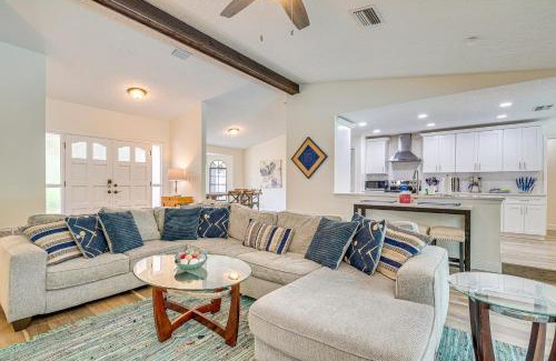 Spring Hill House | Spring Hill Retreat with Pool 7 Mi to Weeki Wachee!